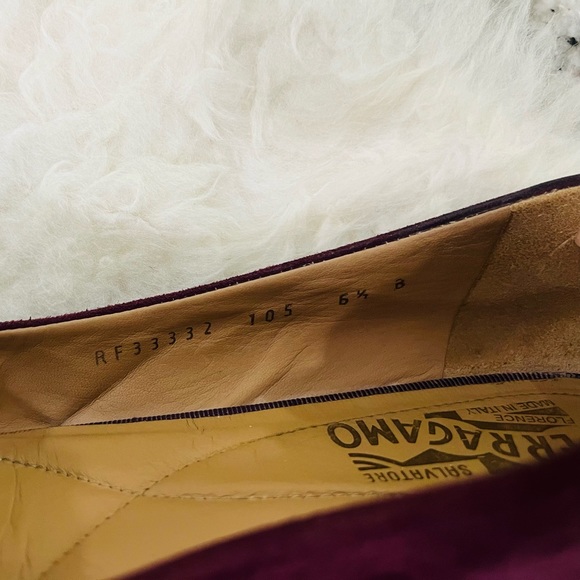 Authentic Salvatore Ferragamo Varina Flats - Picture 7 of 9